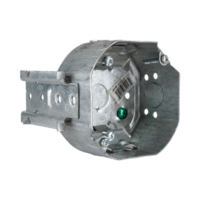 Arani 54171-LB boîte de plafond octogonale, 2-1/8 po, support latéral, vue trois quarts avec support pour montant perforé