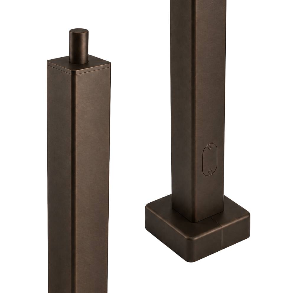 Poteau d'éclairage carré bronze, format 4, montrant la section supérieure effilée et la base carrée avec porte d'accès au câblag