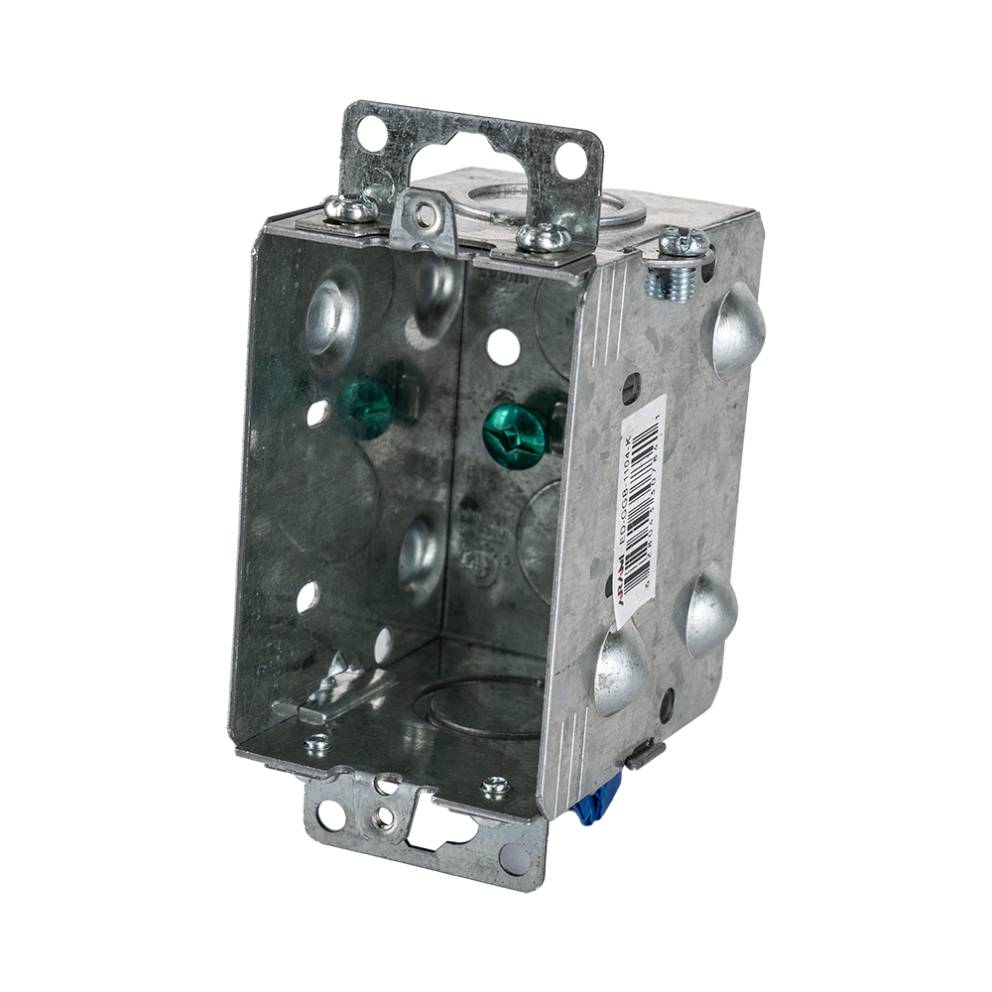 Arani 1104-K boîte d'appareils groupable, 2-1/2 po, débouchures, oreilles en retrait, vue trois quarts avec vis