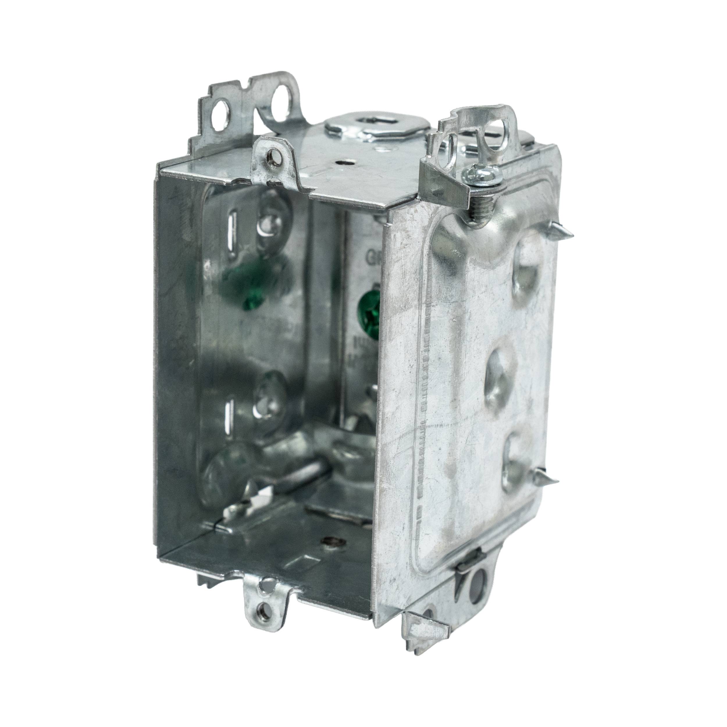 Arani 1304-LH boîte d'appareils groupable, 2-1/2 po, 14,5 po cu, sans oreilles, vue trois quarts avec pattes de positionnement