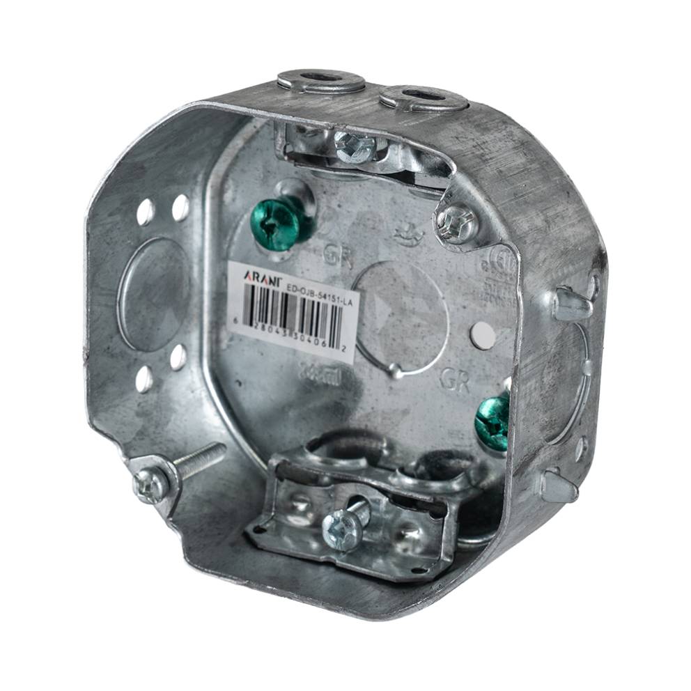 Arani 54151-LA boîte de jonction octogonale, 1-1/2 po, AC90, vue trois quarts avec serre-câbles pour câble armé dans le fond